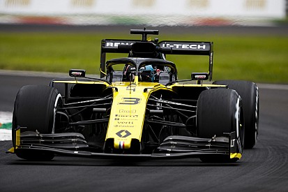 Ricciardo félicite particulièrement "Viry, les gars du moteur"