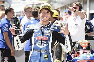 Moto3 Red Bull Ring: Briljante Bezzecchi domineert, Martin met gebroken pols derde