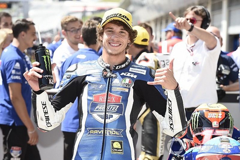 Moto3 Red Bull Ring: Briljante Bezzecchi domineert, Martin met gebroken pols derde