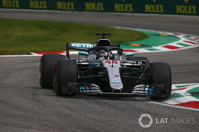 Hamilton: "Speravo di complicare la vita alle Ferrari, ma è stata una qualifica stupenda!"