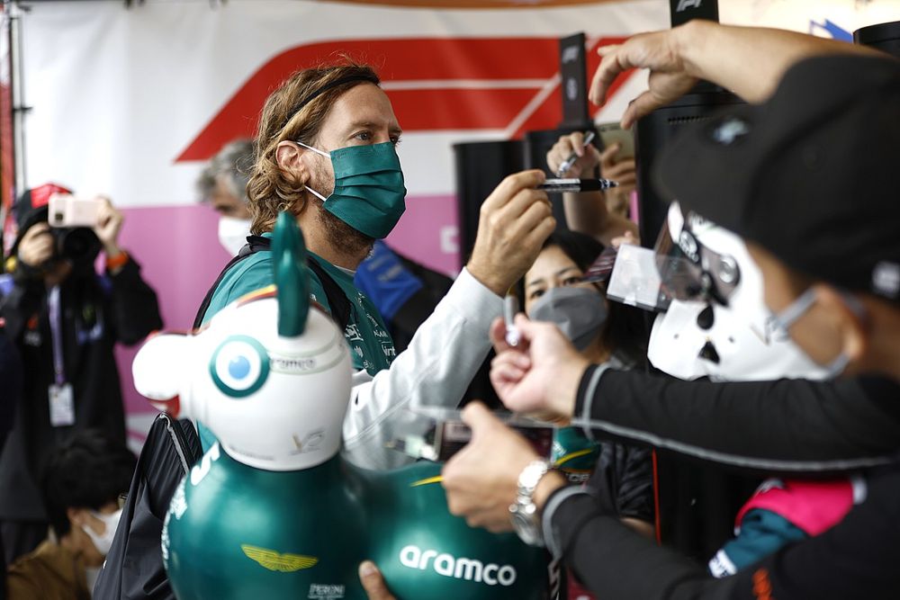 Vettel zou eenmalige F1-terugkeer op Suzuka serieus overwegen
