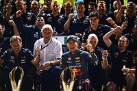 VIDEO: la celebración de Red Bull con Sergio Pérez en Singapur