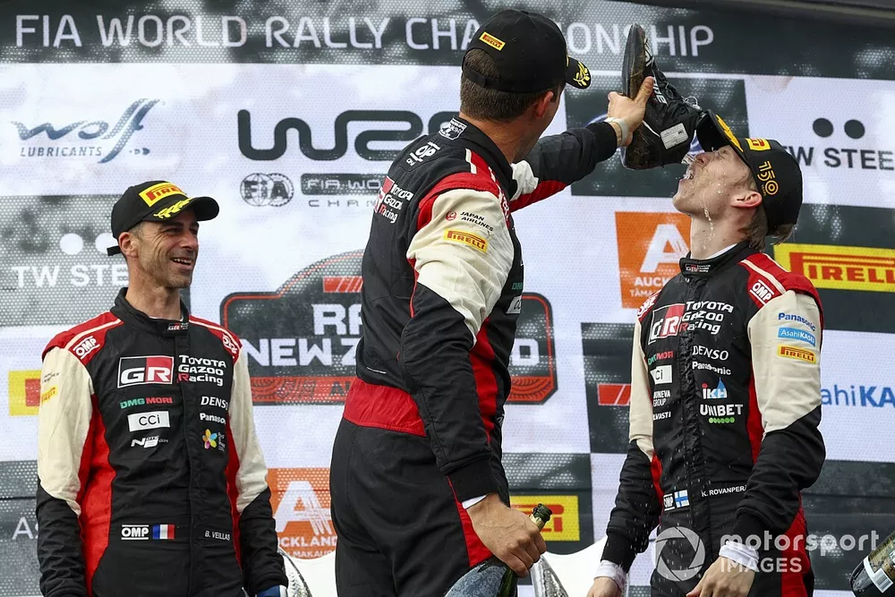 Podium: Sebastien Ogier, Toyota Gazoo Racing WRT, Kalle Rovanpera, Toyota Gazoo Racing WRT