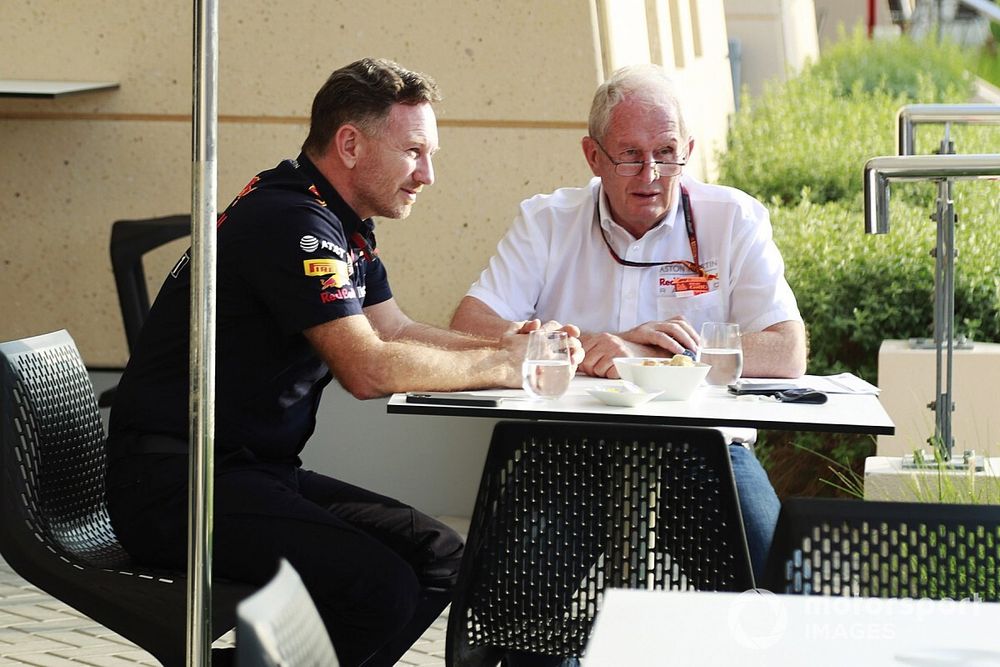 Christian Horner, Team Principal, Red Bull Racing, talks to Helmut Marko, Consultant, Red Bull Racing 