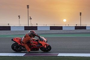 Petrucci manda a mitad de una última jornada en Qatar sin actividad