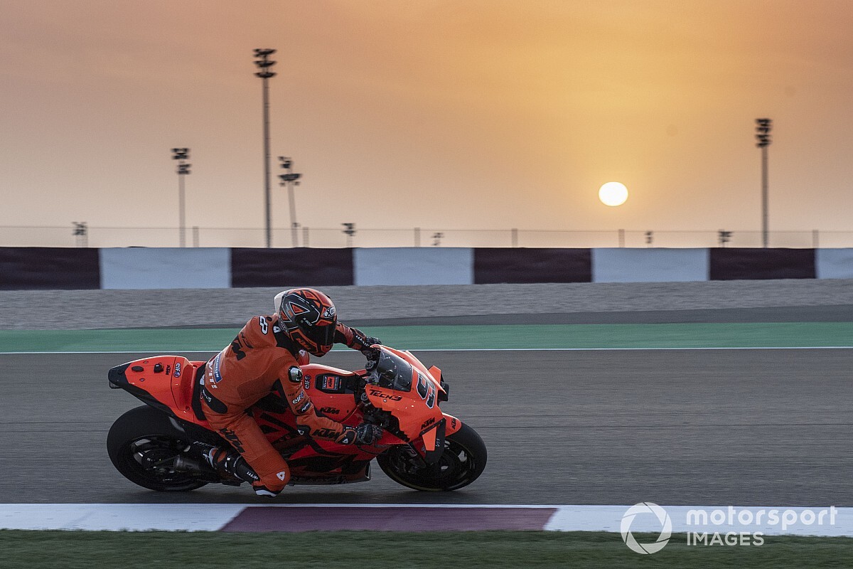 Petrucci manda a mitad de una última jornada en Qatar sin actividad