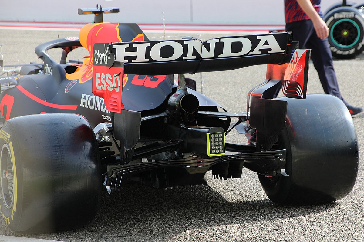 Mercedes Dinilai Wajar Tuding Sayap Belakang Red Bull Ilegal