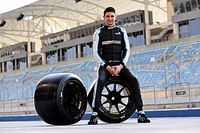 Test Pirelli: Ocon prende confidenza con le gomme da 18