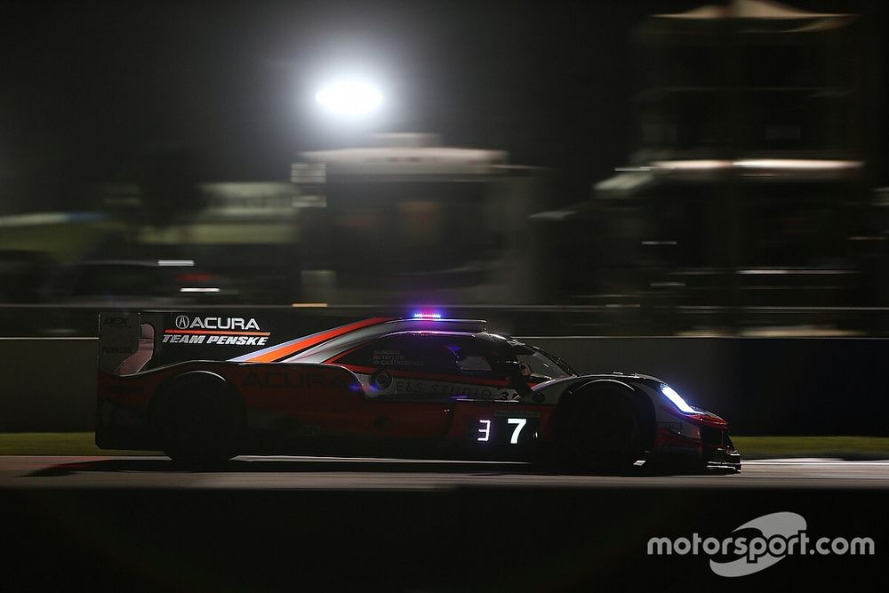 Sebring 12 Hours: Taylor’s Acura on top in night practice