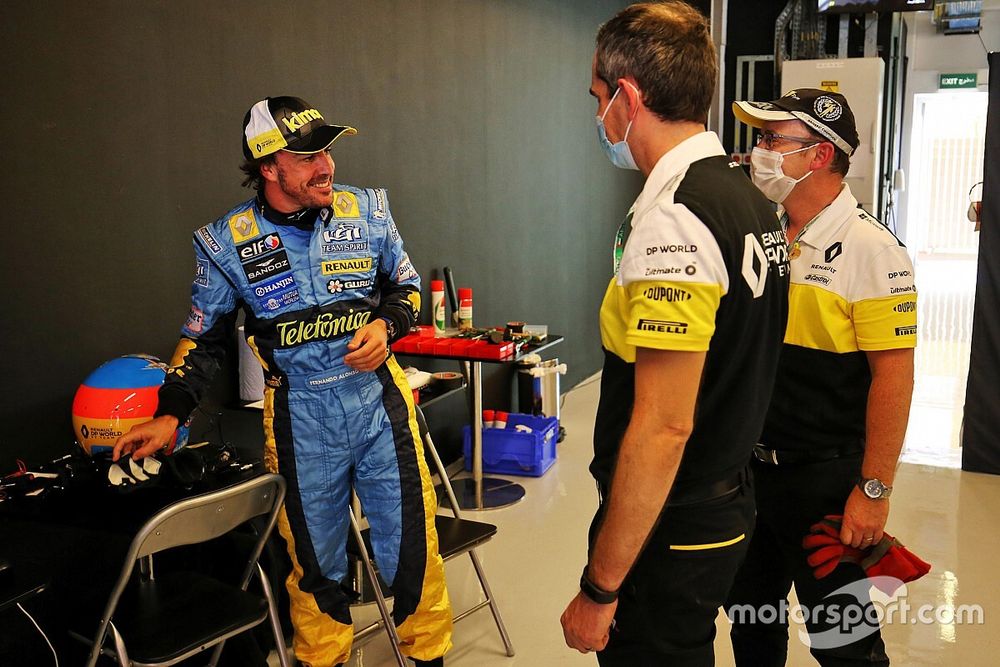Mengapa Pembalap Veteran Masih Menarik di F1?
