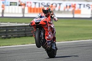 MotoGP, Valencia, FP2: Miller vola, bene le Ducati. Cade Mir
