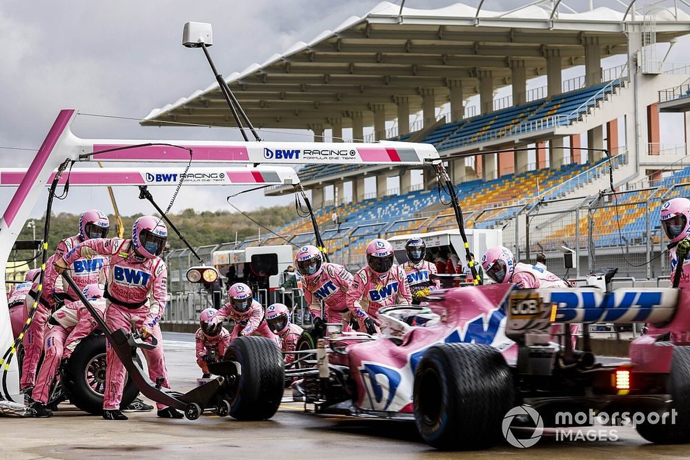 Perez: Tyres would have "exploded" with one more lap