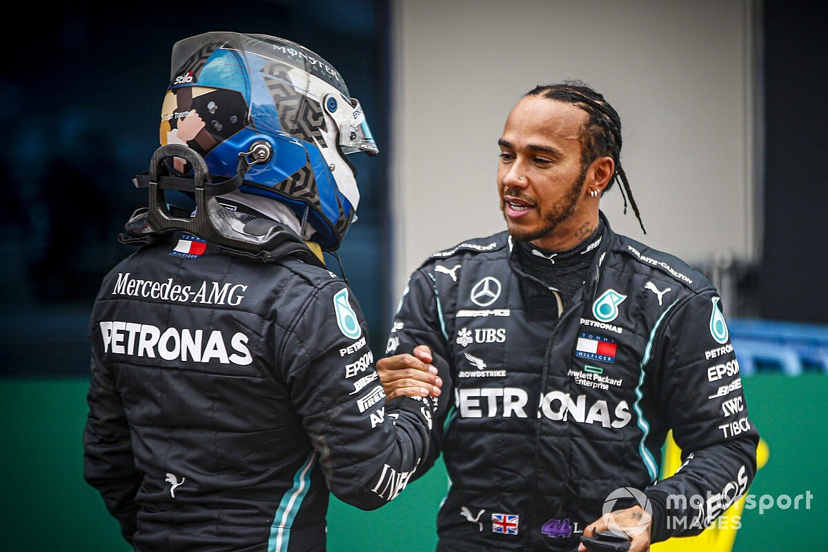 Hamilton pide que se respete a Bottas porque se enfrenta a él