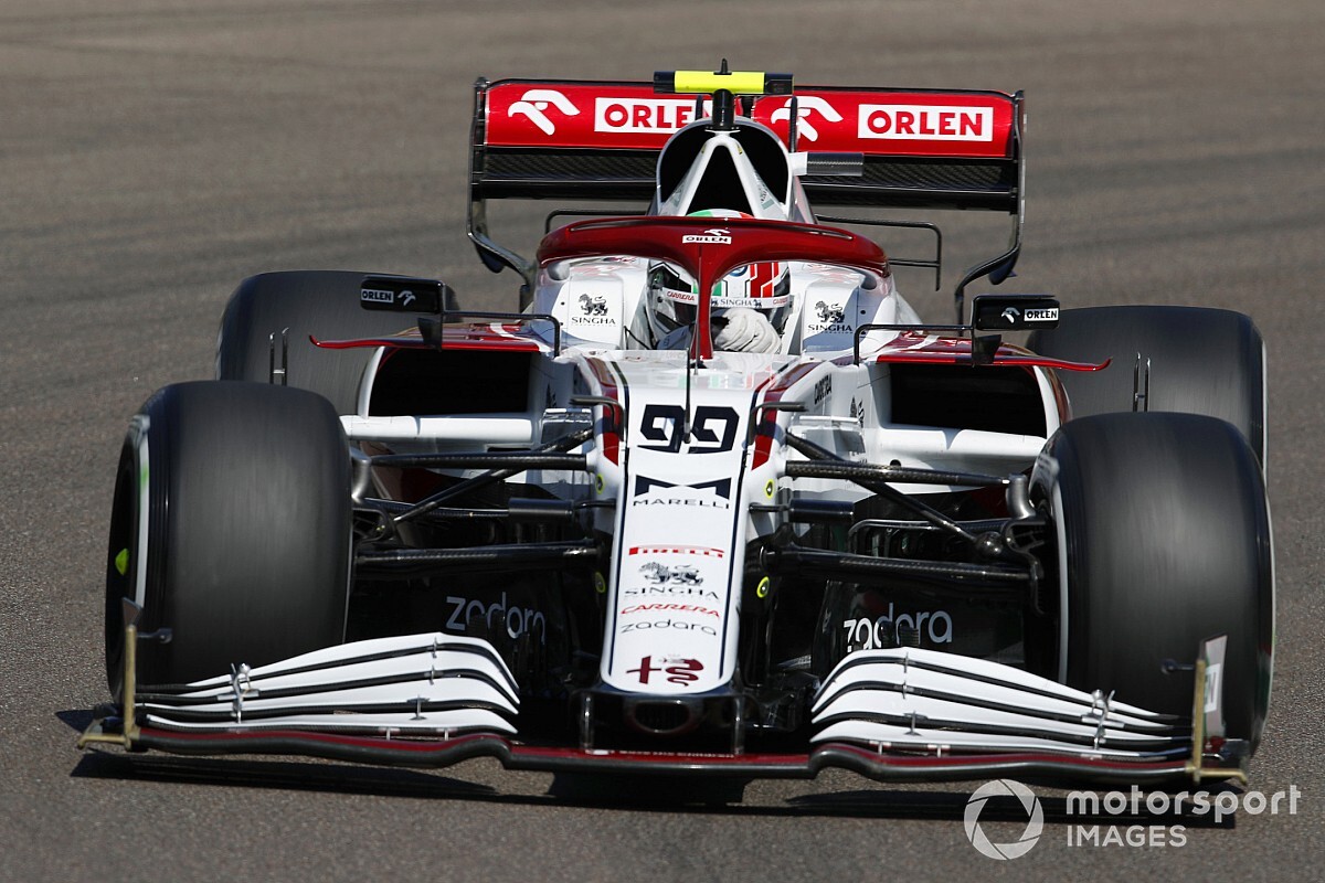 Giovinazzi furioso con Mazepin: "Non ha avuto rispetto!"