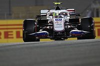 Schumacher: divertido pensar que compito contra rivales de mi padre