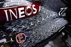Kiderült, milyen színű lesz a 2021-es Mercedes (kép)