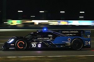 Daytona, 12a Ora: la Acura passa al comando
