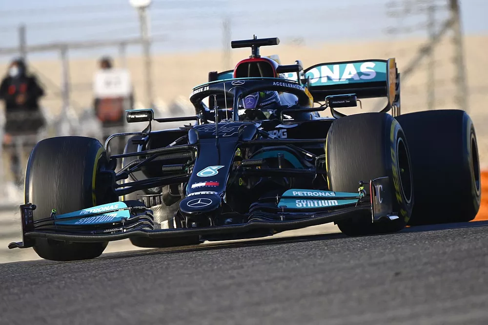 Lewis Hamilton, Mercedes W12 
