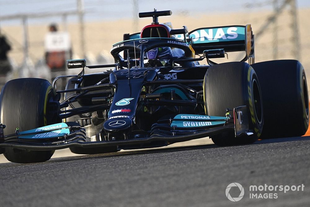 Mercedes умышленно снизила мощность мотора на тестах