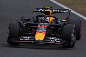 F1イギリス決勝速報｜マクラーレン1-2。天気を味方に37歳