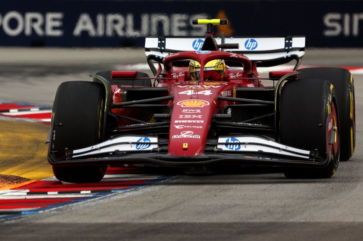 Lewis Hamilton risks Singapore F1 grid penalty after red flag breach