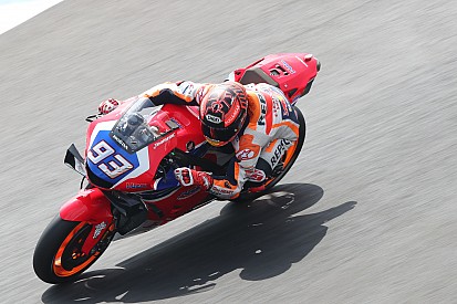 Márquez: "La moto del chasis de carbono es muy distinta y con ella hice el tiempo"