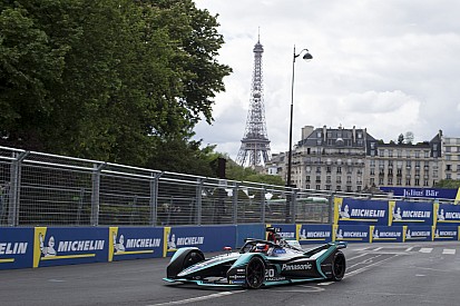Paris E-Prix: Bol olaylı antrenmanların en hızlısı Evans