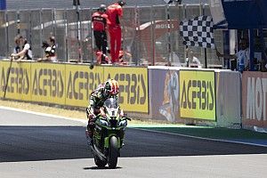 Rea, sancionado en Jerez por provocar la caída de Lowes