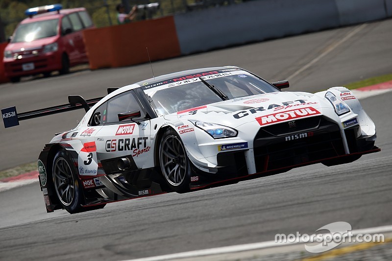 GT500のQ2で2台がコース外走行により該当タイム抹消、3号車GT-Rが8番手に