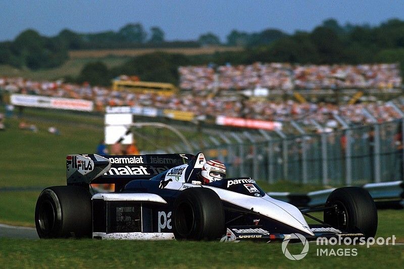 Amikor Moss kipróbálta az 1983-as F1-es világbajnok autót
