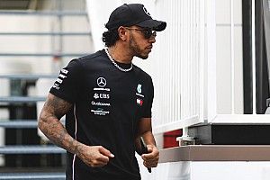 Хэмилтон: Настраивать Mercedes сложнее чем в прошлом году