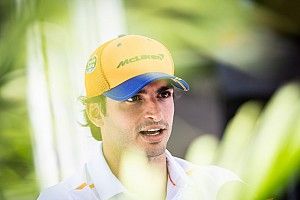 A MotoGP felé kellene tekintenie a Formula-1-nek új szabályokért?