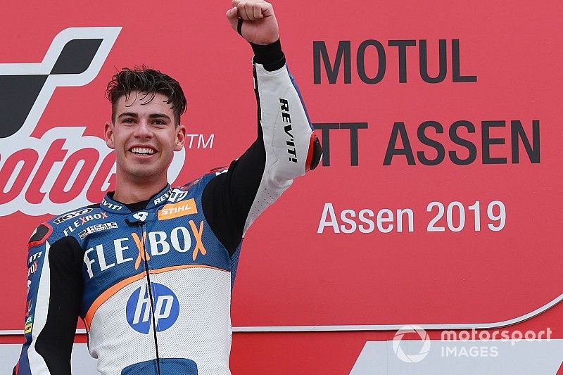 Première pour Fernández, accrochage entre Baldassarri et Márquez