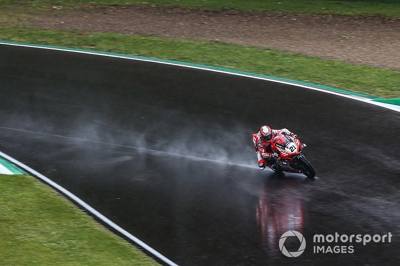Fotogallery SBK: Rea torna a vincere, ma la pioggia è protagonista della domenica