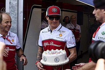 Räikkönen tortája a 300. F1-es versenyhétvégéjére
