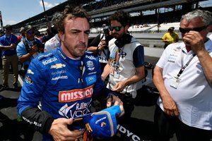 Alonso: "Yo prefiero estar aquí, aunque sea 34, a estar en casa"