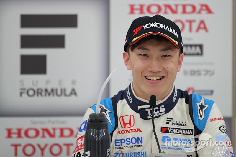 Makino na pole position w Suzuce