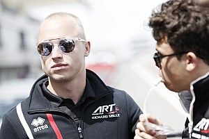 Мазепин отработает один день на тестах в Барселоне с Mercedes