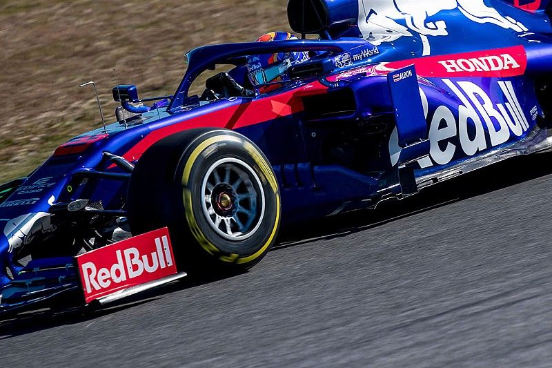 Alex Albon, Scuderia Toro Rosso STR14
