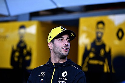 Ricciardo: Csalódtam magamban, az első szektorban ment el a Q3