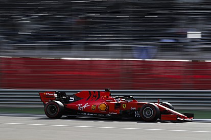 Vettel se salva de una penalización por conducir muy despacio