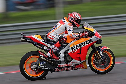 MotoGP, Termas de Rio Hondo, Libere 4: Marquez nel dominio Honda, Dovi terzo