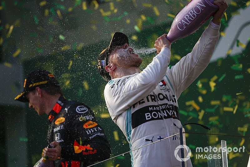 Rocky Bal-Bottas, aki kiütötte a mezőnyt az első menetben: videó