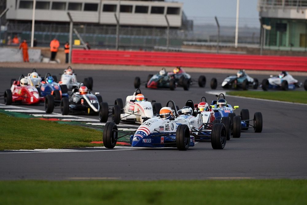 Esterson wins Walter Hayes Trophy as Smith reclaims British Truck title