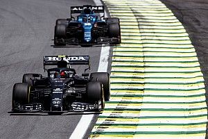 Alonso: Az AlphaTaurinak csak egy versenyzője van, nekünk kettő