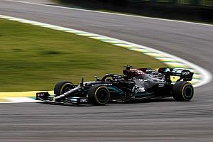 Hamilton z potężną przewagą nad Verstappenem