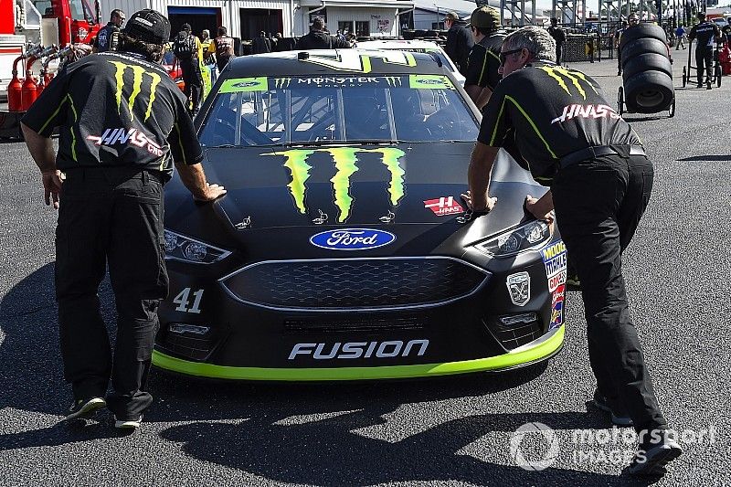 Kurt Busch, Stewart-Haas Racing, Ford Fusion Monster Energy / Haas Automation