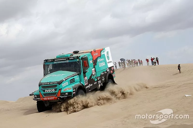 #505 Team De Rooy Iveco: Federico Villagra, Ricardo Torlaschi, Adrian Yacopini