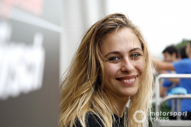 Wirbelbruch nach Horrorcrash: Sophia Flörsch außer Lebensgefahr