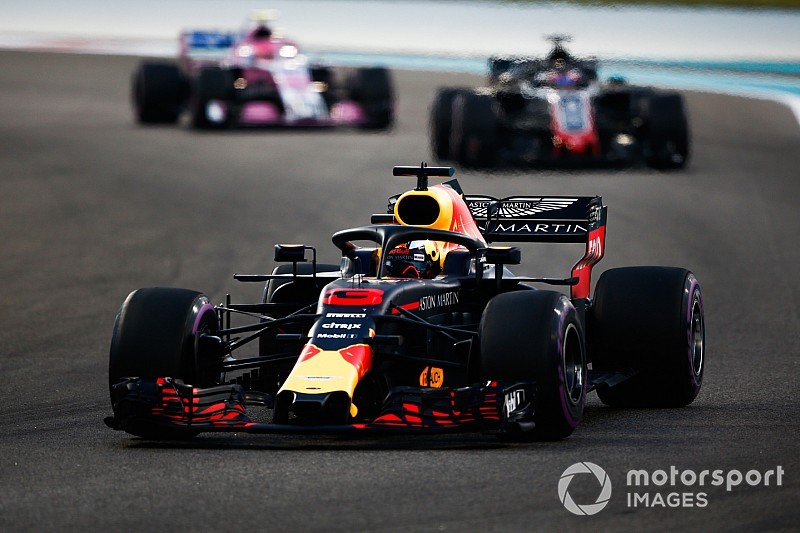 Red Bull's late season surge "confusing" - Ricciardo